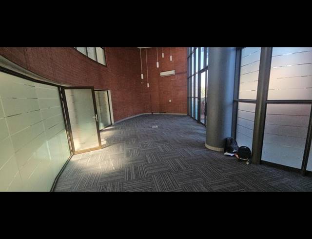 BUSINESS PROPERTY TO RENT IN VORNA VALLEY